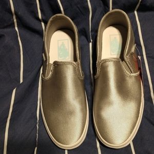 NIB Silver canvas vans women's size 8.5